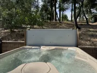 Charming Murphys Retreat: Luxury, Nature, and Wine Awaits! 5 mins to Main St!
