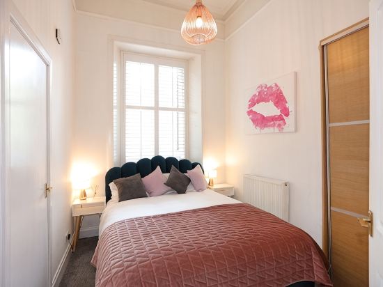 Dalmeny Street Apartment Bright Modern 1 Bed Flat - 10 Mins from City Centre