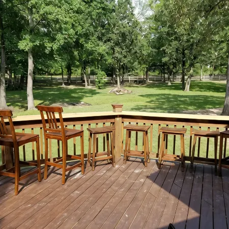Creekside Country Retreat,  Spacious country living on 1 acre in the country.