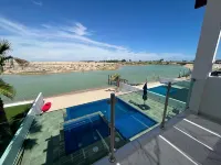 Luxurious private Space close to beach and lagoon