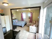 Convenient and clean studio near the beach and Newport. - 3-Star