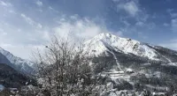 In chalet, warm T4 with character, panoramic view terrace - 民宿