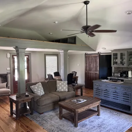 Brand new upscale home conveniently located off 1-20 and 520