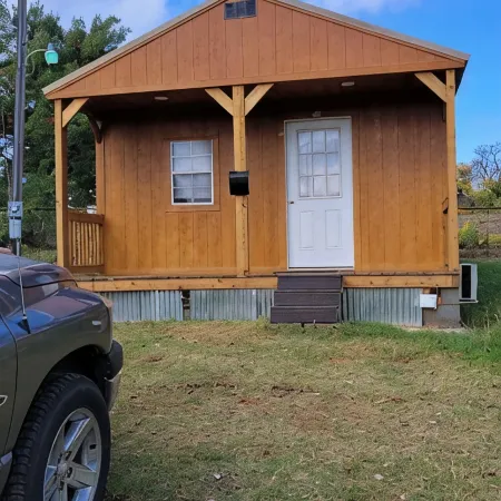 Cozy cabin in charming Ponca City with WiFi, AC