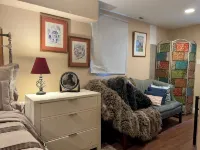 Charming 1-Bedroom Spacious Basement Close to DC - Pets Allowed. - 2-Star