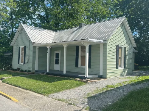 Historic Downtown Somerset. Newly Renovated. 3 Kings. Two Blocks to Fountain. - WiFi