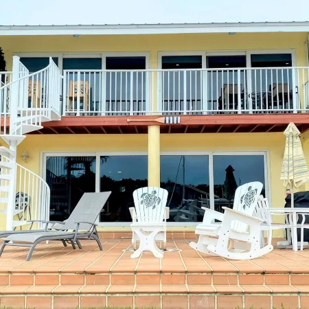 Oceanfront, 2 Pools, Lagoon, Tennis, Picketball, Marina, Fishing & Great Views!