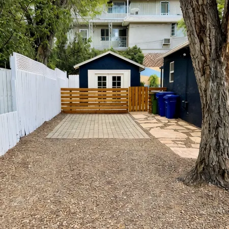 Renovated Retro Bungalow - Walk to Downtown!