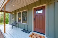 Duke's Place: New Massanutten Mountain Home with Flat Driveway and Quiet Street! - 4-Star