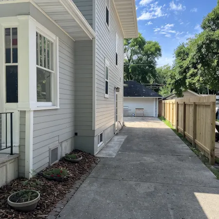 Charming 4 bedroom, 2 bath home near dowtown Fargo.