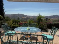 3 bed villa surrounded with tropical gardens with private pool 2 km from town. - 3-Star
