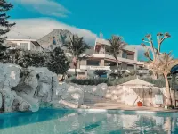 Omah Londo Luxury Resort Hotels in Batu City