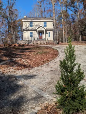 Brand new 3BR home on 10 wooded acres near Lake Lanier