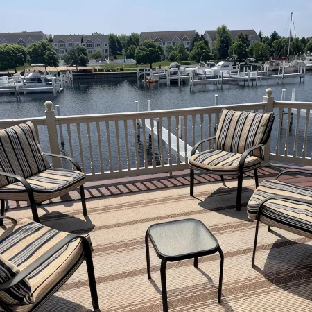 Indoor/Outdoor Pool and Hot Tub, Beautiful Beaches, Perfect for Ski Vacations
