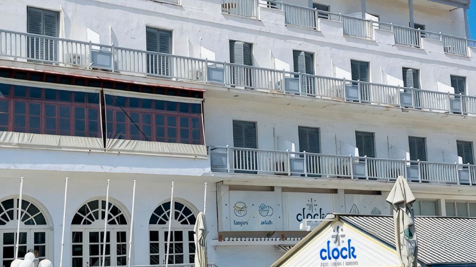 A Hotel Faros