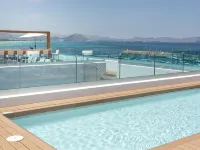 Llaut Boutique Hotel - شاطئ