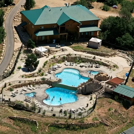 Zion Cabin Retreat - Luxury with Nature Trails in Uncrowded East Zion. 3 Kings