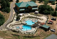 Zion Cabin Retreat - Luxury with Nature Trails in Uncrowded East Zion. 3 Kings - Pools