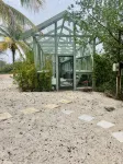 Starfish Cottage - Sleeps 4 - Escape the Cold; Our Pool IS Heated!