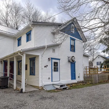 The Riverside - Stay on the River - 15 minutes to Deep Creek and Wisp!