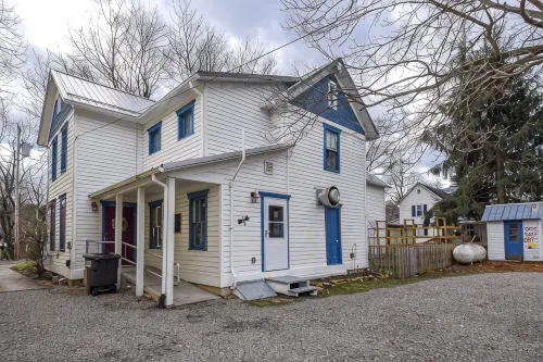 The Riverside - Stay on the River - 15 minutes to Deep Creek and Wisp!