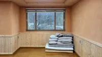 Uljin Deokgu Sum Hwangto Homestay Pension
