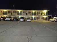 Motel 8 Willcox - Parkplatz