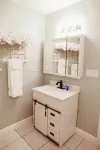 Charming studio with AC , WiFi, and 325 ft fishing pier with fishing lights. - 3-Sterne