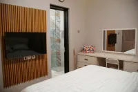 Villa Manyar Private Pool - Bintang 4