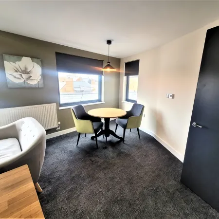 Friary House Serviced Apartments by Roomsbooked - 24Hr Reception