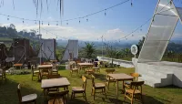 Crazy Steak Villa Resort & Spa