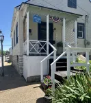 Rivertown Retreat Dufour HouseSleeps 4 - Wifi