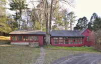 Huge Kitchen 4 Private Acres, 7 Min to Town, AC, Fireplace - Opt. Studio Addl. - Homestays