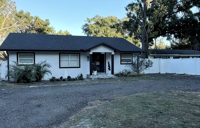 Remarkable House finding at 7.9m distance from Disney and 7.2m to OCCC