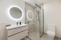 Warm and stylish new home close to river, lake, restaurants and golf course. - 4-Sterne