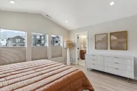Snowbasin Family Vibes – Kids Toys + Chef’s Kitchen + Movie Room - Homestays