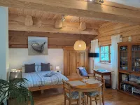 Odenwald Getaway: Quiet Vacation Rental in a Wooden House on the Edge of the Forest - Homestays