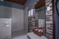Charming 2-bedroom villa surrounded by nature in phenomenal Monteverde with WiFi - Villas