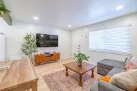 Emerald Escape - UNR & Pet Friendly - Fenced Yard