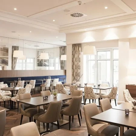 Hotel am Delft Отели в г. Эмден