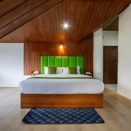 Hotel Hilltop
