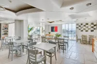 Kouros Art Hotel (Adults Only)