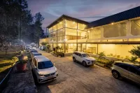 Kolaahalam Mainland Resorts & Spa - parking
