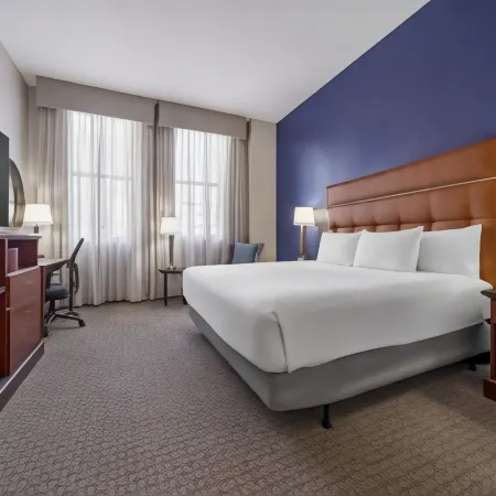 Drury Plaza Hotel New Orleans Отели рядом с достопримечательностью «Arts- Warehouse District»