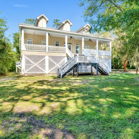 NEW LISTING! Bayfront, Spacious 6-bedroom house in delightful Fairhope