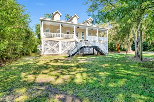 NEW LISTING! Bayfront, Spacious 6-bedroom house in delightful Fairhope - 4-Star