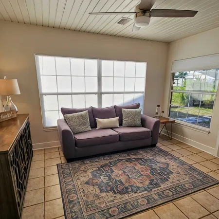 10 Minutes to Mineral Springs ;Large Private Pool ; Pet Friendly