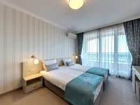 Penelopa Palace Apart Hotel & Spa Hotele w: Pomorie