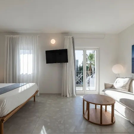 Alaxia Exclusive Apartments