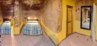 The Underground Motel - parking